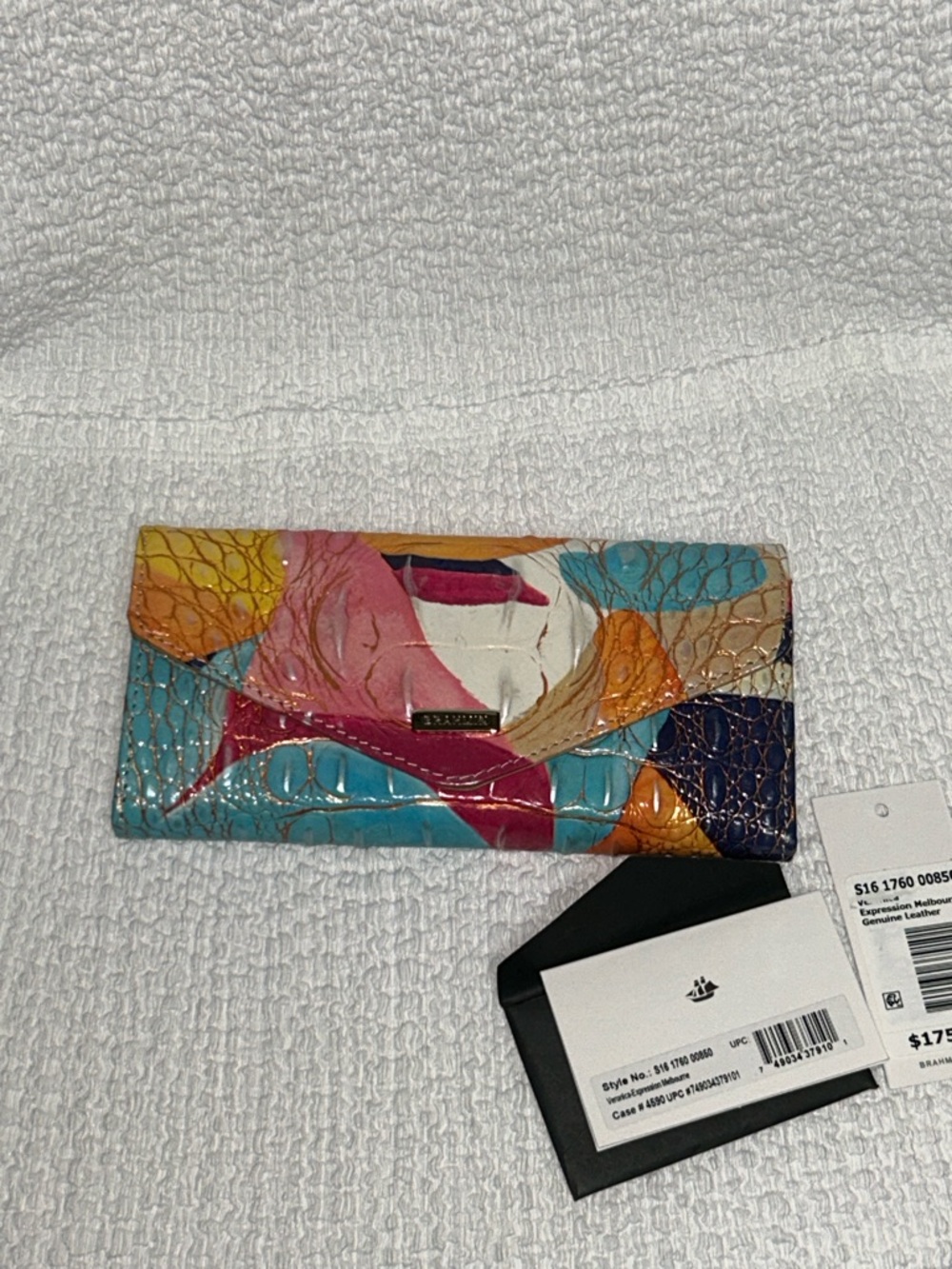Gorgeous Brahmin Wallet - Picture 3 of 11